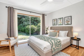 The Glenalvie - Sprawling Serenity in Adelaide Hills